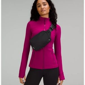 Lululemon Everywhere Belt Bag Large Black NWT